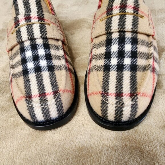 Burberry NWT Hackney Check Penny Loafers, Authentic - Picture 4 of 11
